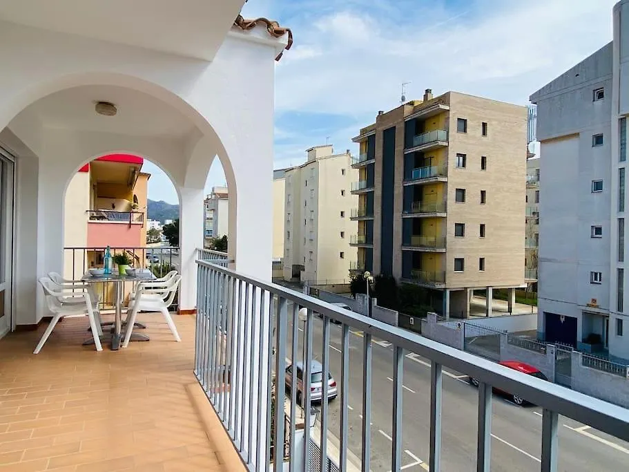 Apartamentos Aquarium Roses Daire