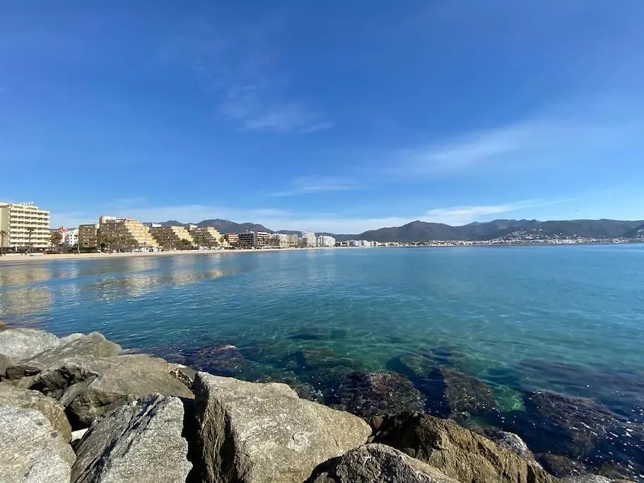 Apartamentos Aquarium Ρόζες
